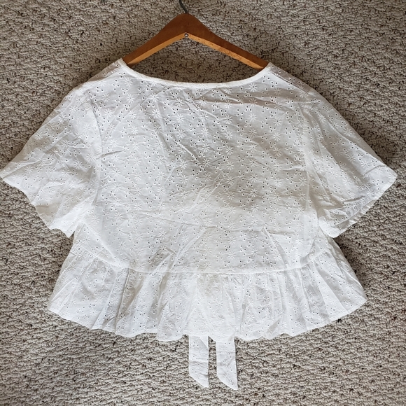 SOLD Eyelet embroidered crop babydoll top - Picture 2 of 6